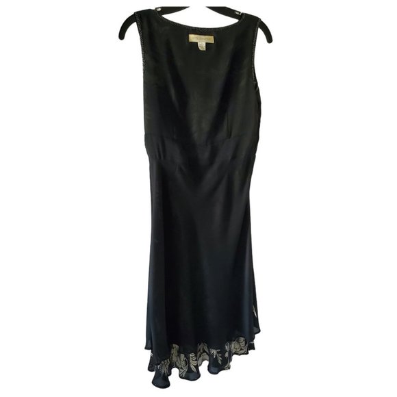 Petite Sophisticate Floral Faux Wrap V-neck Silk Dress | Like New | 4P | Black - Picture 8 of 13